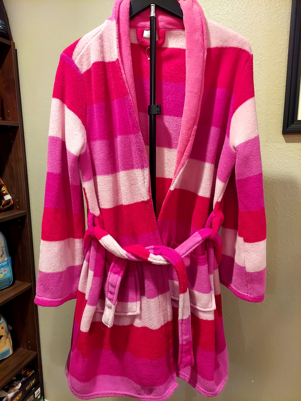 Ulta Striped Plush Robe in Hot Pink & Light Pink- NWOT